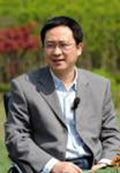 呂錦標，保利協(xié)鑫能源控股有限公司執(zhí)行總裁特別助理、江蘇中能硅業(yè)科技發(fā)展有限公司副總經理